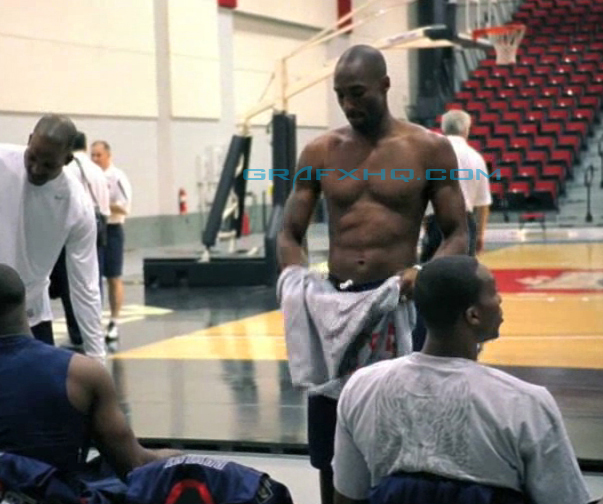 Kobe Bryant Shirtless NEW PHOTOS! – gfx hq