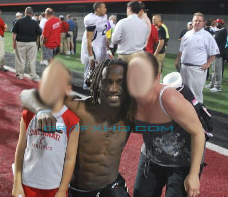 Mardy Gilyard shirtless picture