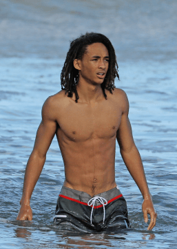 jaden-smith-hawaii-body-shirtless