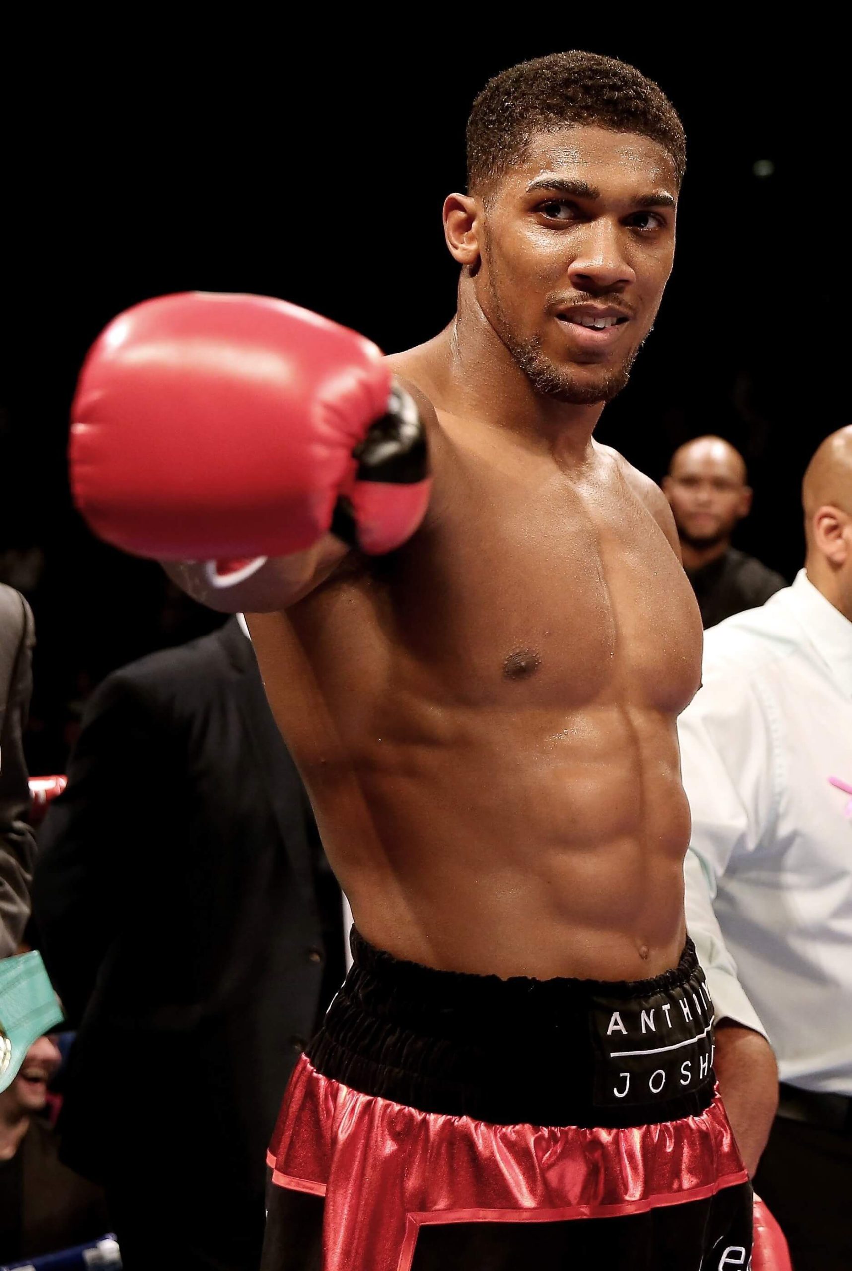 anthony-joshua-ripped-abs